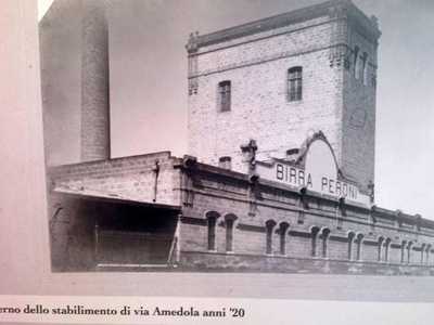 Bari, la villa della Peroni in via Amendola